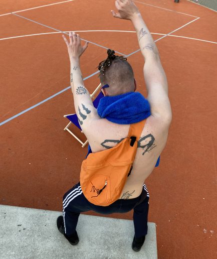 Oettigang shoulder bag