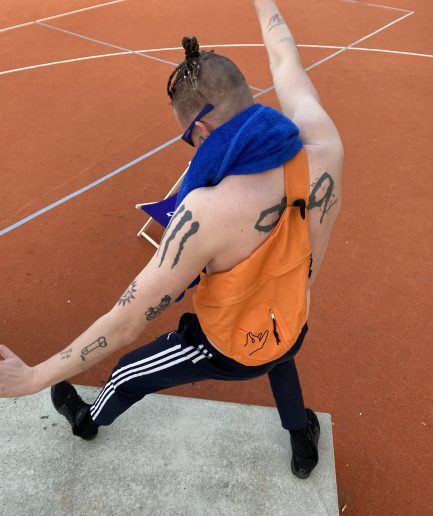 Oettigang shoulder bag