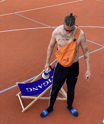 Oettigang shoulder bag